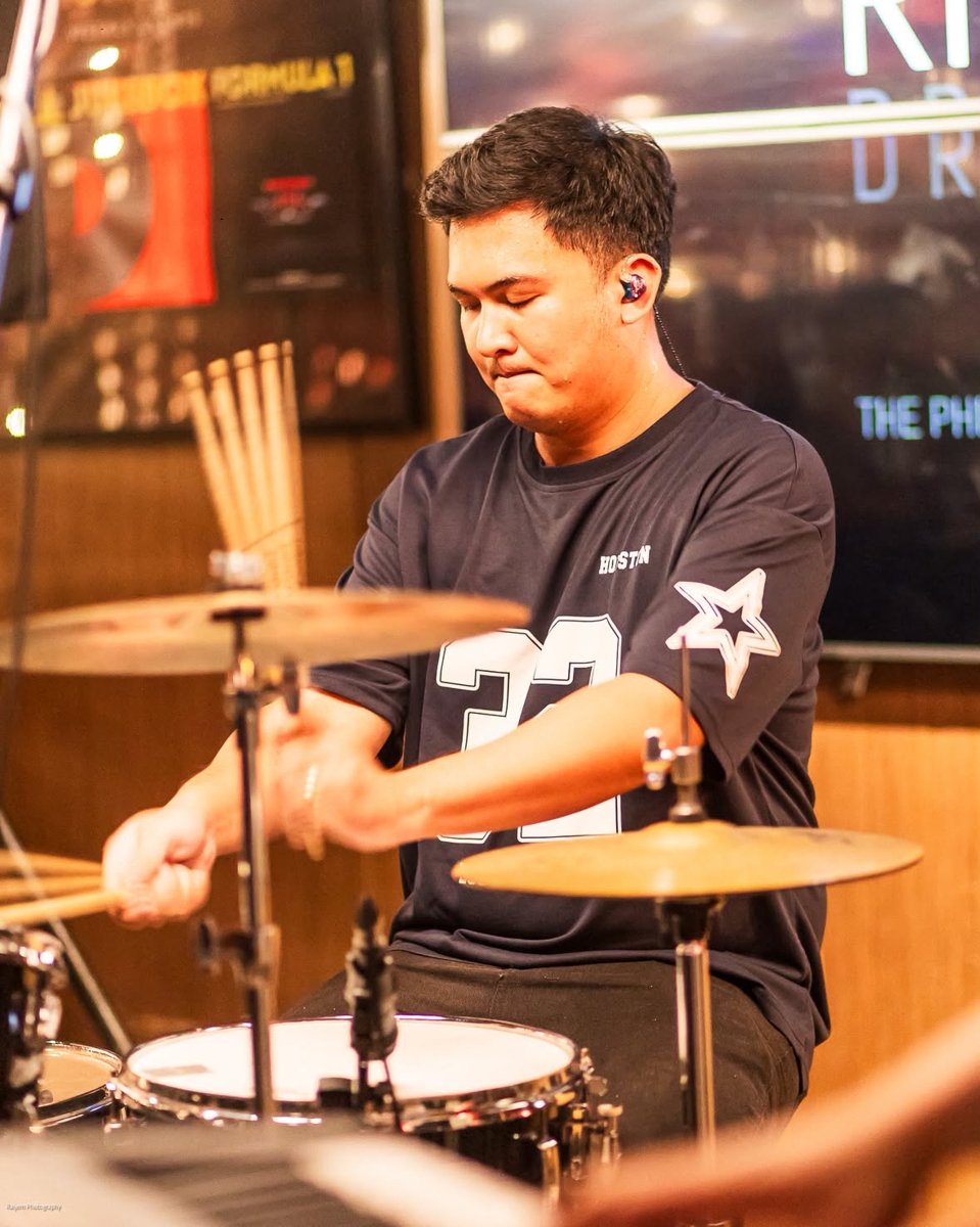 Drums mid-set